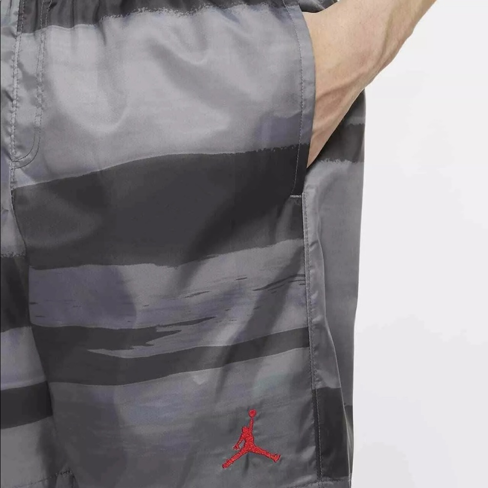 NWT Men’s Air Jordan Legacy Grey Charcoal Shorts Sz‎ Large - Picture 2 of 6
